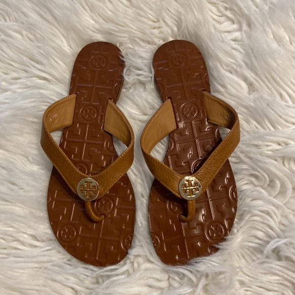 Tory Burch Shoes - Tory Burch Sandals size 6 excellent condition see pictures and video color tan